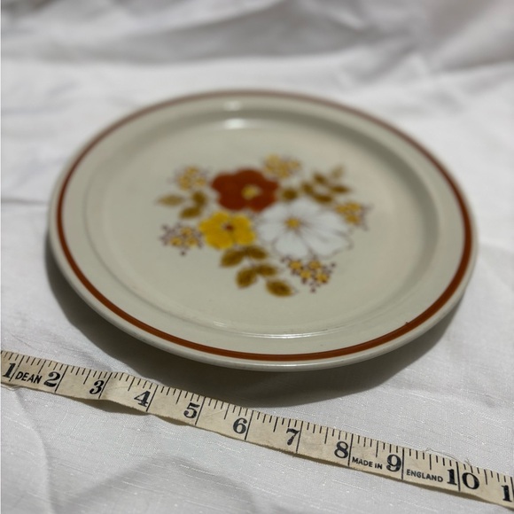 Vintage Stoneware Floral Patterned Ceramic Plate - Picture 3 of 4